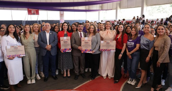 Impulsa la UAT más espacios para el desarrollo de la mujer
