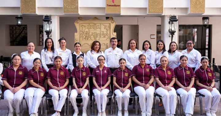Rector de la UAT reconoce labor humanista de enfermeras y enfermeros