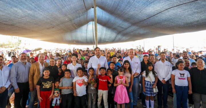 Convivió Alcalde Carlos Peña Ortiz con más de 2 Mil 500 habitantes de Villas de Esmeralda