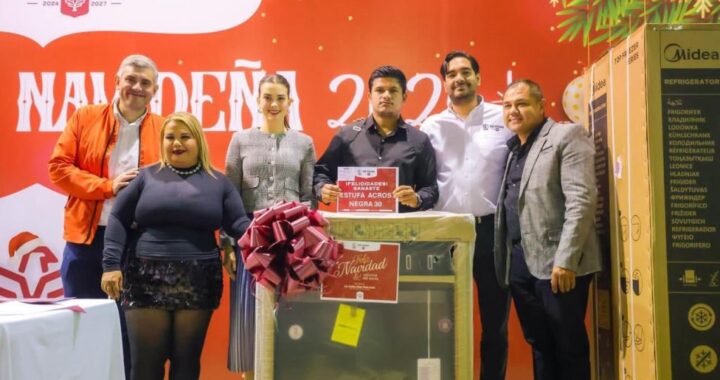 Celebró personal del Gobierno Municipal alegre Posada con el Alcalde Carlos Peña Ortiz