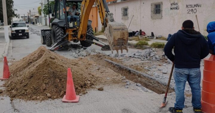 Inició COMAPA rehabilitación de tubería sanitaria en la colonia 5 de Diciembre