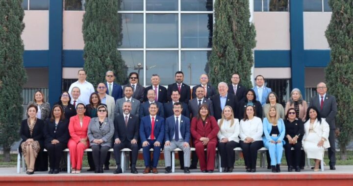 Evalúa rector avances de la UAT al cierre del ciclo escolar