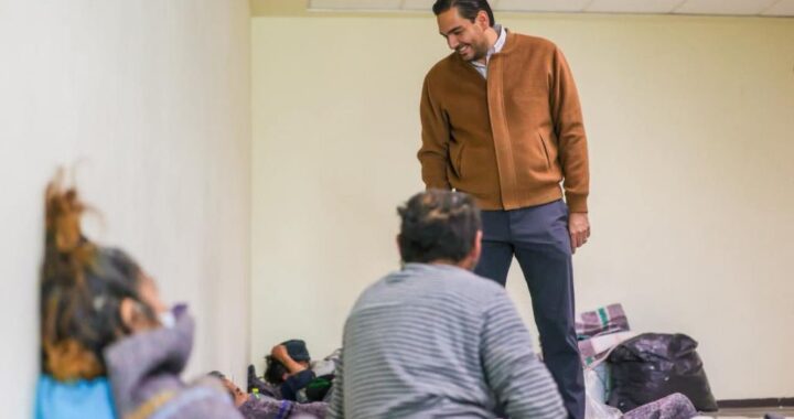 Constató Carlos Peña Ortiz atención del Albergue Temporal del Polideportivo Reynosa