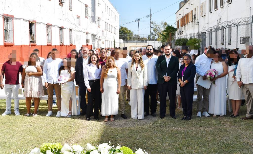 Celebran matrimonios colectivos en CEDES Victoria