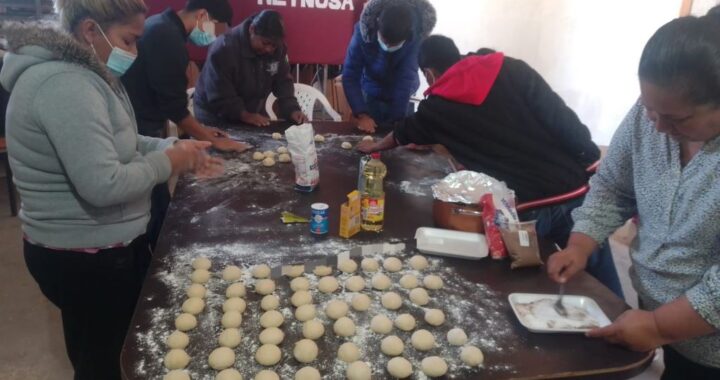 Imparte DEMA e ITACE taller de repostería a adolescentes en conflicto con la Ley Penal