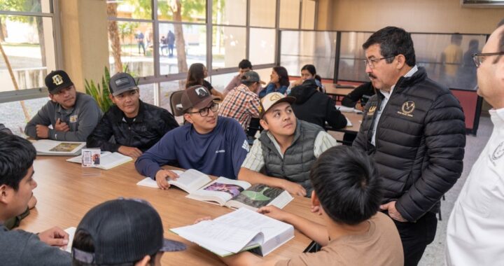 El diálogo con universitarios define el nuevo rumbo de la UAT: rector