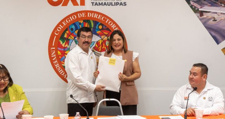 Reconoce rector la excelencia académica de egresados UAT en el EGEL