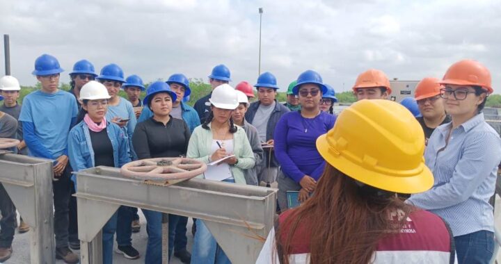 Recibe COMAPA a estudiantes de la UAT en plantas tratadoras