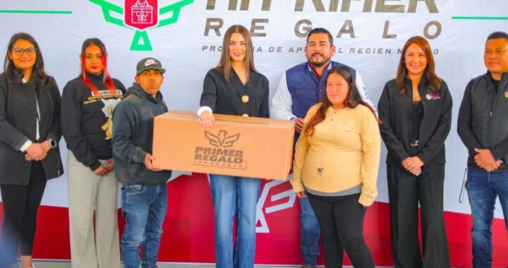 Apoya Alcalde Carlos Peña Ortiz a más de 100 mujeres mediante programa «Mi Primer Regalo»
