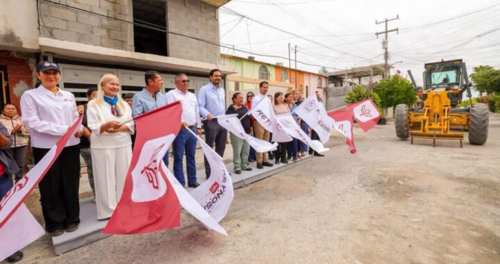 Dio Carlos Peña Ortiz inicio a obra de pavimentación en Lomas del Villar