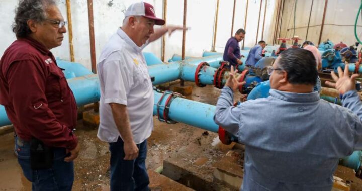 Supervisa Gerente General de COMAPA atención a reparación de fuga en planta Pastor Lozano