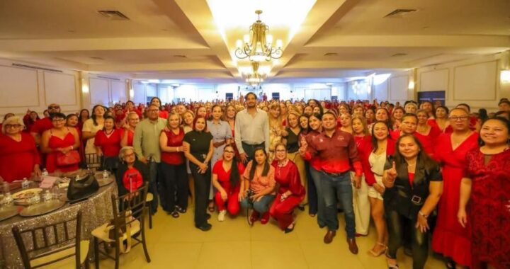 Reconoció Carlos Peña Ortiz esfuerzo y dedicación de las trabajadoras del sector salud