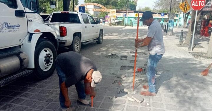 Rehabilita Gobierno de Reynosa banqueta peatonal en Calle Cuarta de la colonia Ribereña