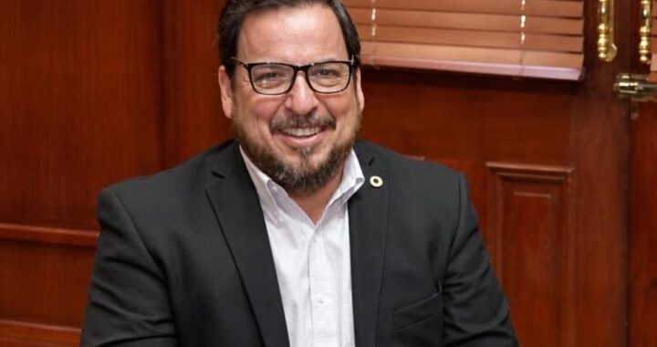 Paga SET incremento salarial a docentes tamaulipecos