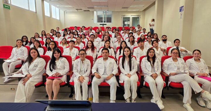 Egresados de Medicina de la UAT obtienen 276 plazas para internado médico