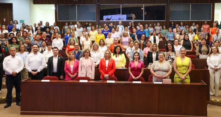 Impulsa la UAT talleres de motivación y liderazgo para mujeres
