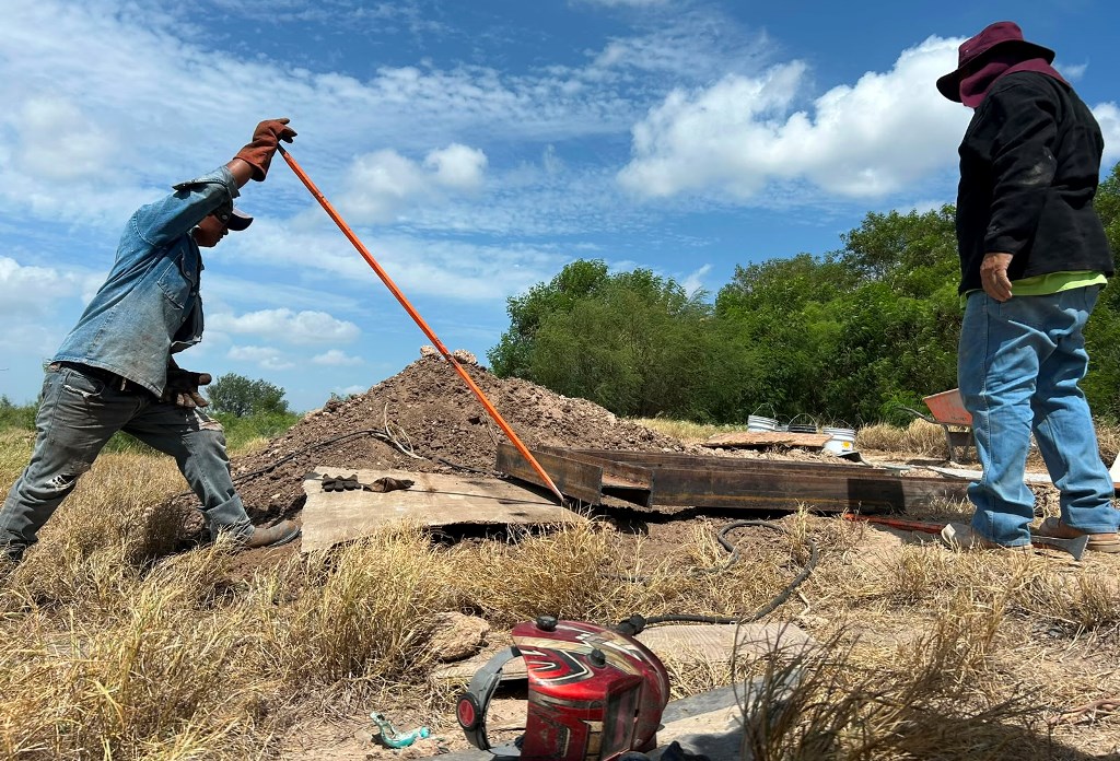 Avanza cimentación de puente peatonal en la Campestre 2