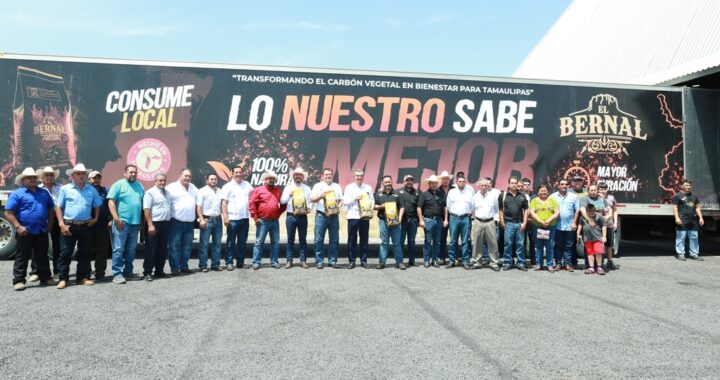 Da Américo banderazo a primer embarque de carbón tamaulipeco a Estados Unidos