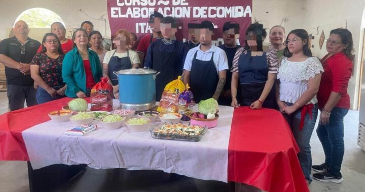 Participan adolescentes en proceso de reinserción en taller de gastronomía mexicana