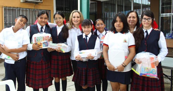 Entrega Familia UAT útiles escolares a niñez vulnerable con la colecta “Impulsando Corazones”