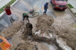 Atiende COMAPA fuga de agua potable en la colonia Aztlán