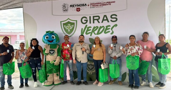 Entregó Dirección de Medio Ambiente credenciales en Rincón de las Flores