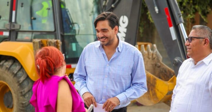 Supervisó Carlos Peña Ortiz la rehabilitación de pavimento en Residencial del Valle