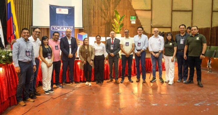 Destaca la UAT en foro internacional de innovación tecnológica en Colombia